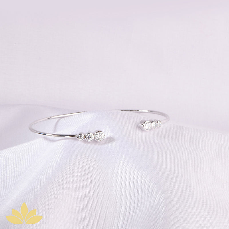 Gold 6-Stone Open Stiff Bracelet